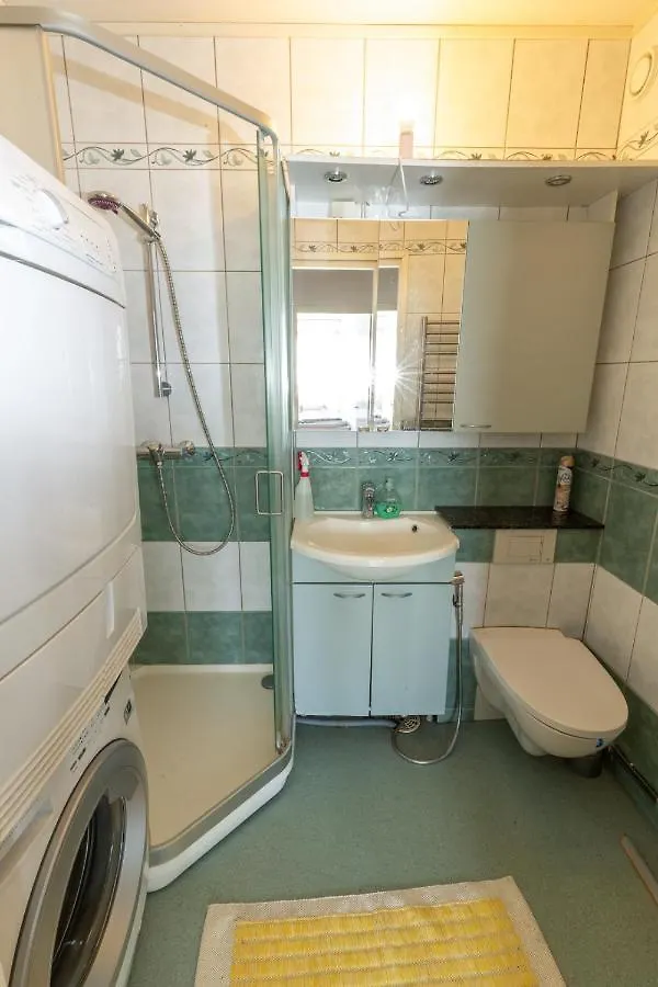 Cozy Budget Room W/ Balcony In Shared Apartment Vantaa